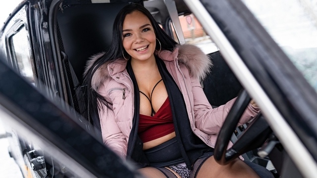 Chubby taxidriver sofie lee gets her ass gaped as fare