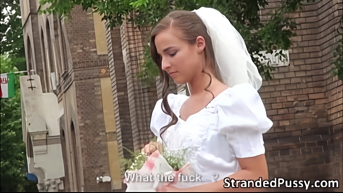 Gorgeous rejected bride Amirah gets fucked by dude in the backseat