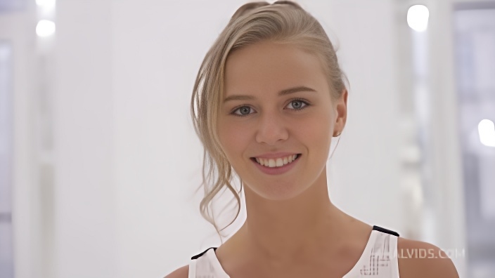 Ella Elastic - babyface, height 150 cm, fitness body, 18yo ! Nick's anal casting