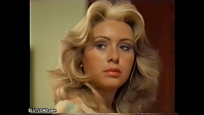 Housewife To fuck with a thief