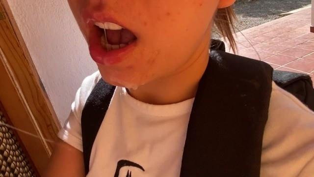 Knock, knock. Who's there? - Your STEPDAUGHTER! - Blowjob and pee drinking