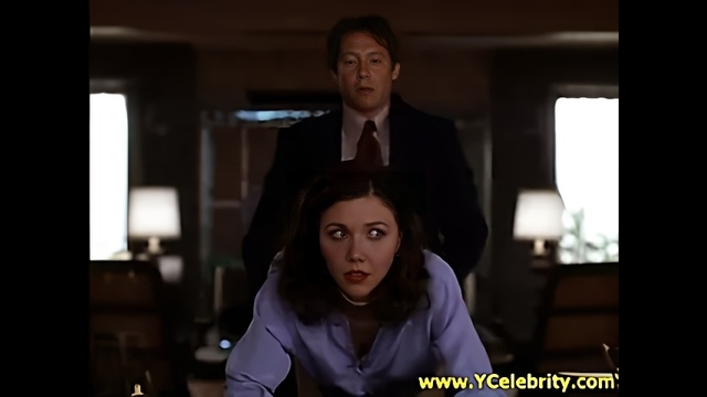 Maggie Gyllenhaal - Secretary