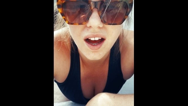 I let the mover fuck me quick and hard