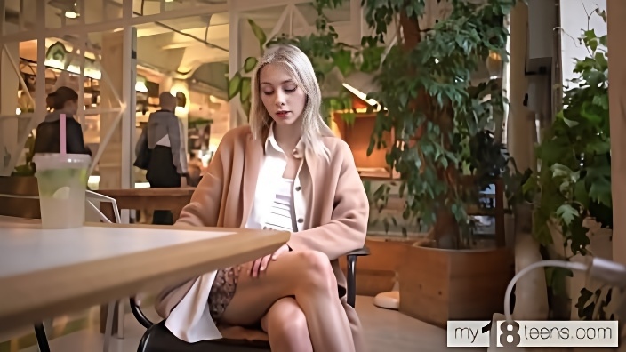 MY18TEENS - Carolina Sun Walking Without Panties