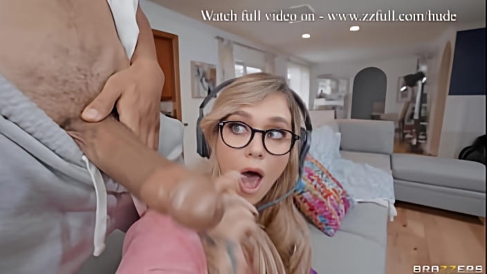 Cheating Gamer Distracted by Huge Cock - Kali Roses / Brazzers / stream full from www.zzfull.com/hude
