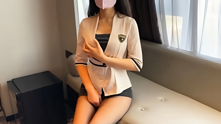 A female massage technician in a high-end club, the cheating client is fascinated by being fucked and shouts how cool it is, you can ask her out after watching the title