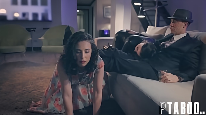 Whitney Wright, Casey Calvert In Coming Home