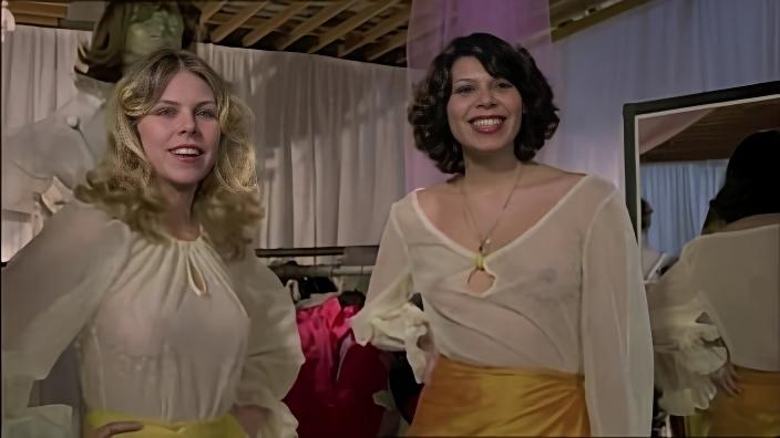 Voyeur catches Old man on Teen,In The Sign of The Sagittarius (1978) Sex Scene 1