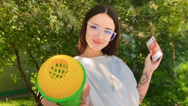 PENGE ELLER GAVE - FUCK I SKOVEN?